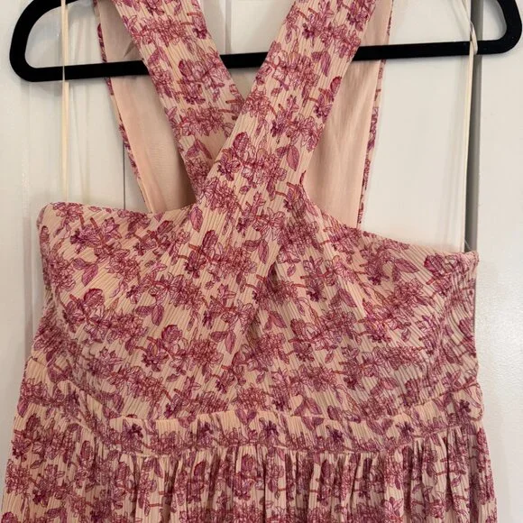 Pleated Floral Pink Midi Dress - Picture 5 of 8